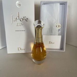 J’ador L’Or Essence De Parfum by Christian Dior